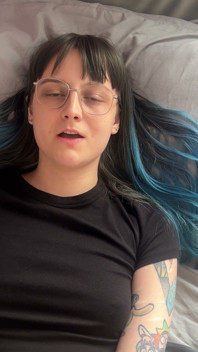 Haciendo Que Alice Orgasmo