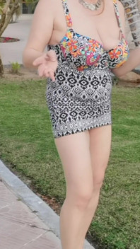 Busty1