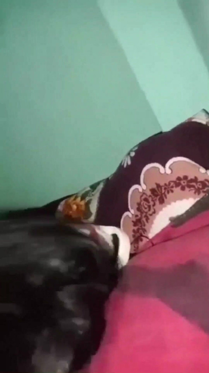 desi hot girl: Bengalli çift eğleniyor