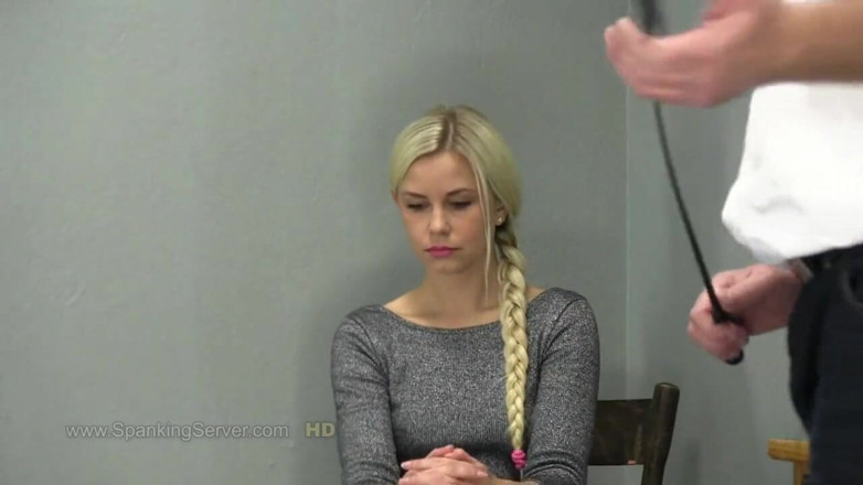 Spanking Server: Lola ass hot whip