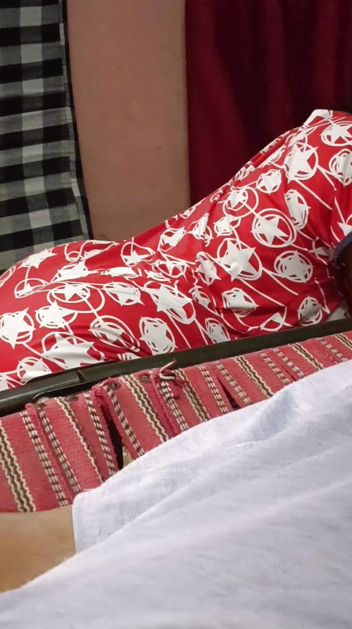 Poojakabir: Il marito della cognata ha scopato il suo india