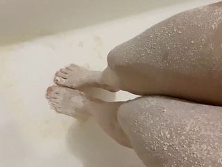 Supernasty: i like when you masage my legs
