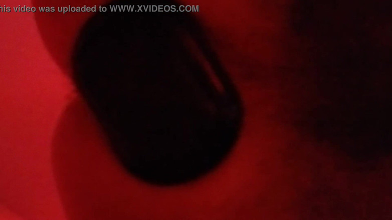 DnA: Mi masturbo il culo con una grande spina!