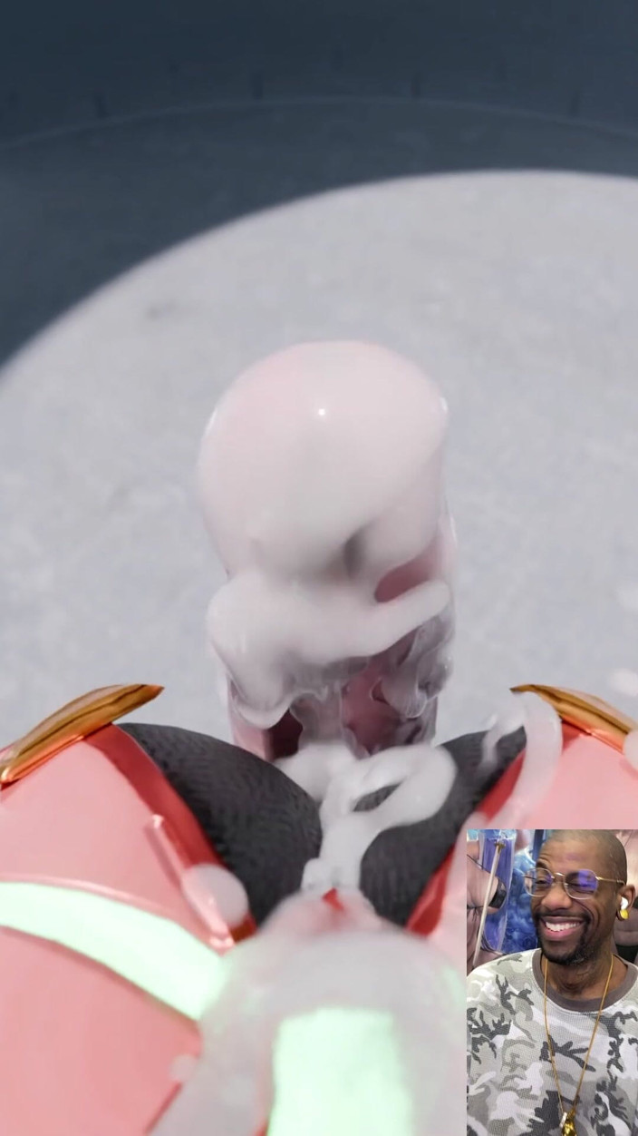 L6RD7BLU3 FUTA: 未来的な巨乳トランスジェンダーは、自分自身にハードコアな射精を止めることができません