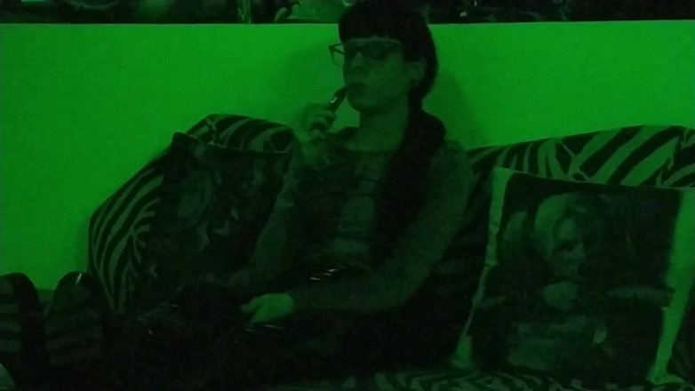 Beth Kinky: Testar min nya E-cigarett - Beth Kinky