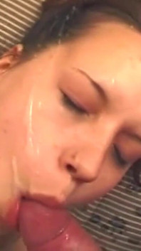 Brunette Babe Fingers Dripping Pussy to Squirting Orgasm
