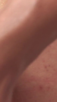 Tante seksi rambut merah dientot habis-habisan sama kontol besar sampai dicrot di dalam di kamar mandi