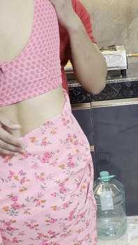 Jija Fucks Her Hot Saali in Kitchen
