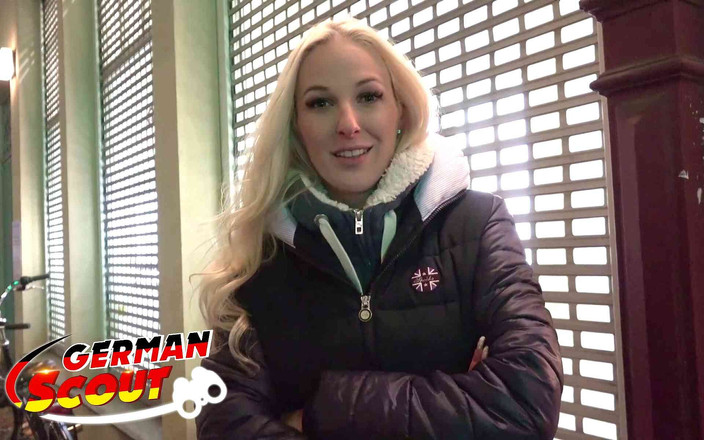German Scout: 德国童子军 - 金发健美少女marie在柏林搭讪和粗暴性爱
