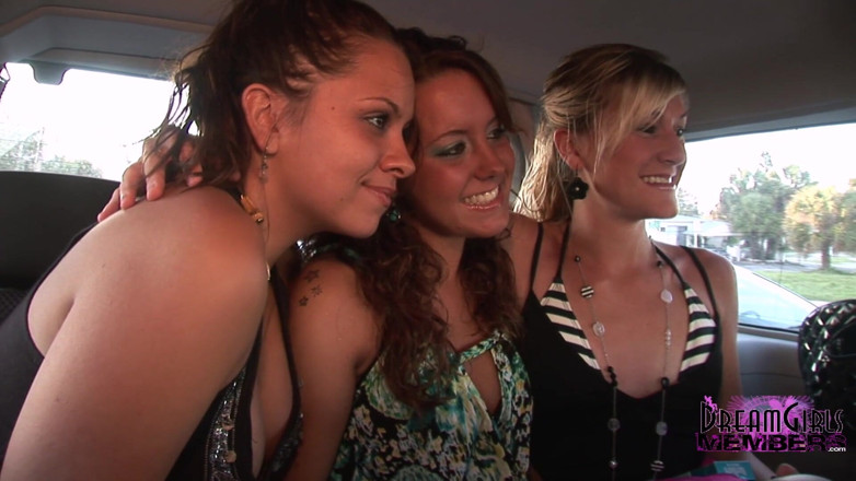 Dream Girls: A Shower and Shave Before Flashing