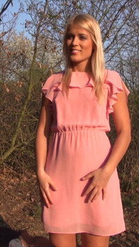 Blonde Outdoor Catch - Sweet Cat