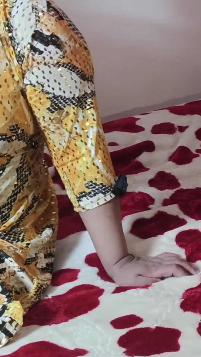 Arabic Bbw: Arap pornosu Faslı zenci üçlü arap kız 2