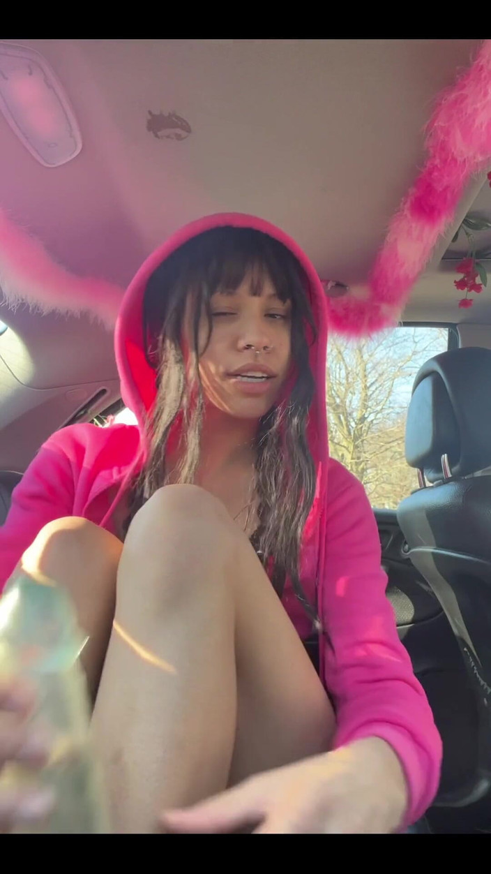 theunholychi: Strippin out und stalkings