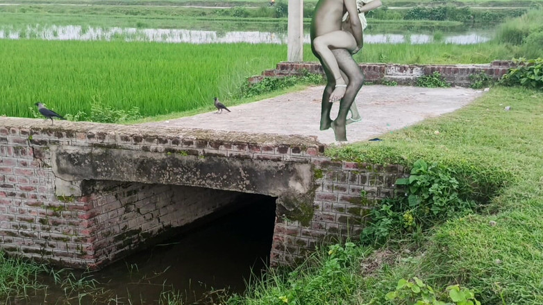 RAKP355: 第一次穆斯林女友的性爱视频