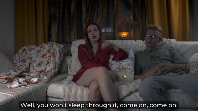 Toma Mur: Stiefmoeder doet een "dutje" terwijl stiefzoes haar mond en poesje gebruikt...