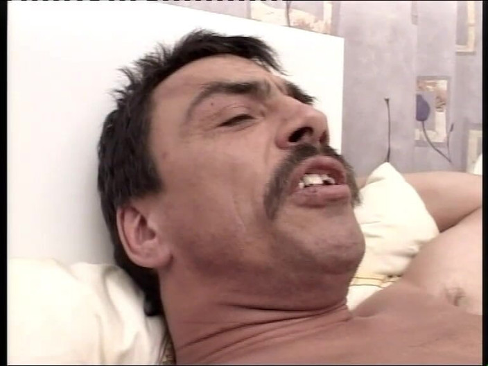 DEUTSCHE AMATEUR: Scandalo Famigliare - avsnitt 2