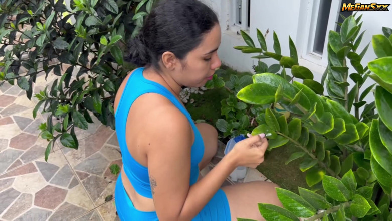 MadJouleXxx: Meu vizinho está vendo minhas flores.