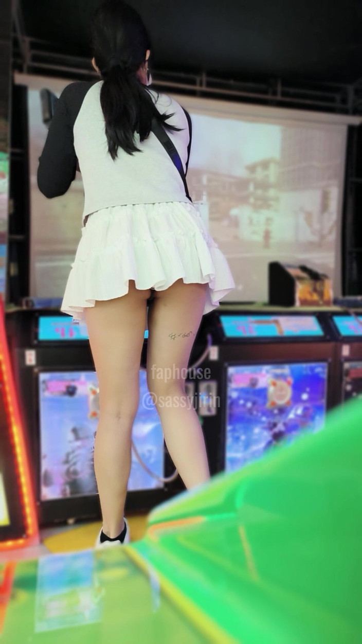 Caged sissy: Caged Sissy: Arkad 1: a Försök