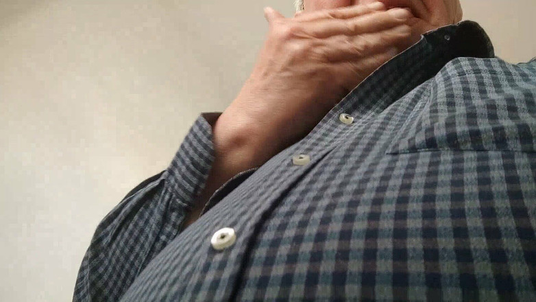 Karlchengeil: その日の朝から晩まで、おしっこを全部撮影!