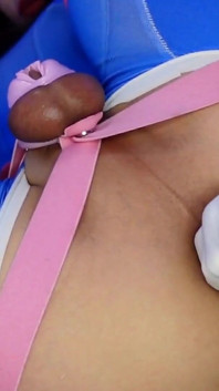 T-babe Gape Big Dildos and Fist in Chastity