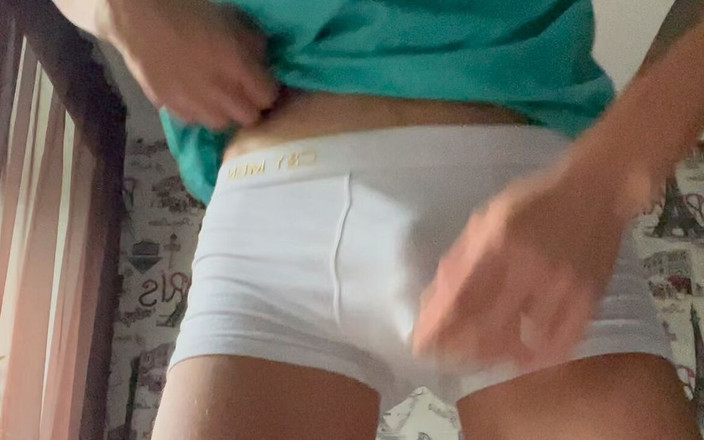 RomaHot: Saya melancap batang saya