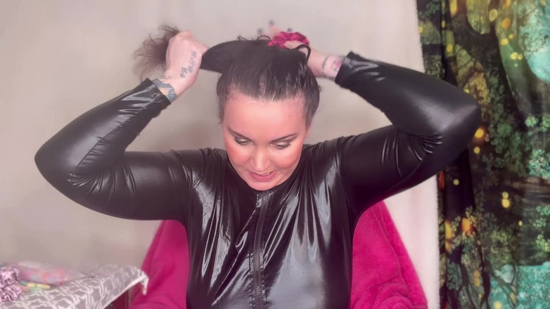 MissFFW: Fräulein ffw probiert verschiedene Fristile und bands aus