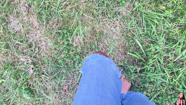 Pink Foxx: 맨발로 걷는 핑크 폭스