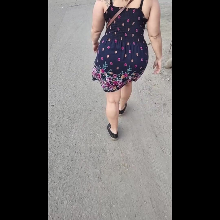 LicenciadaAnn: I Meet a Mature Woman in a Miniskirt on the...