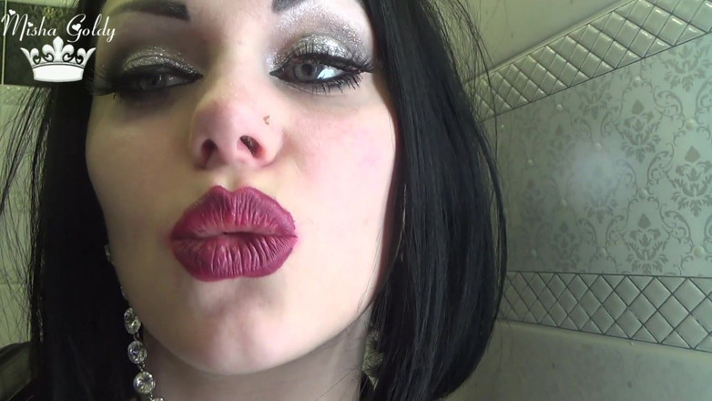 Goddess Misha Goldy: Kiss my huge lips  - and you will be completely mine