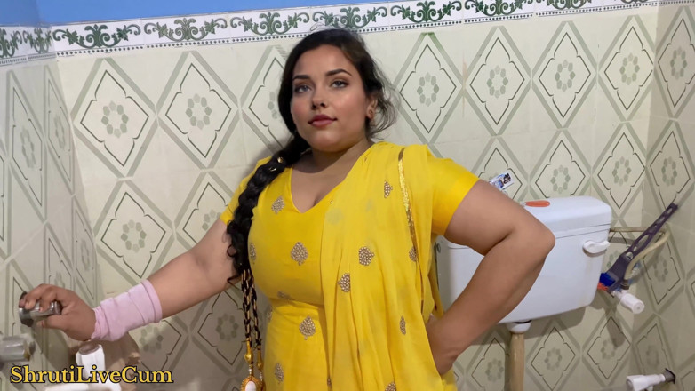 ShrutiLiveCum: My Devar Ji Has a Good Sense of My Ass...