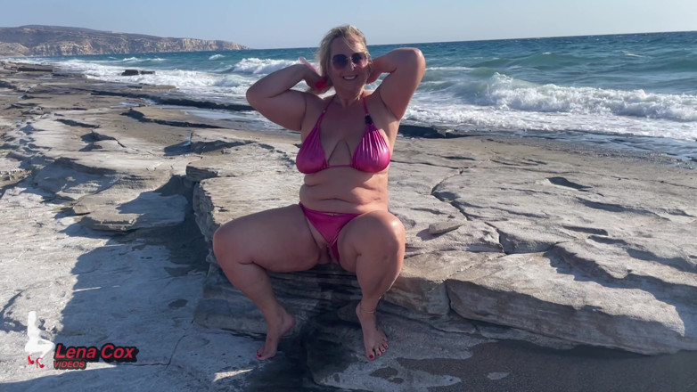 Lena Cox: Bikini Nympho Masturbates on the Beach - Risky Squirting Orgasms