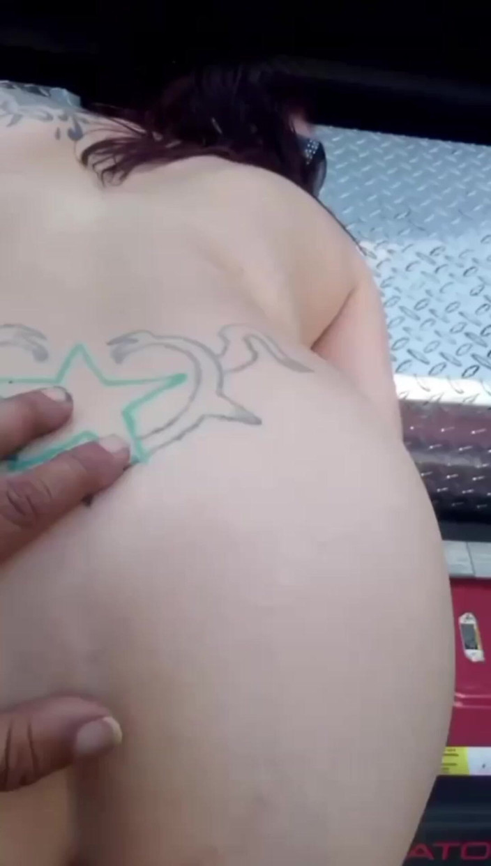 JolisaXXX: Làm tình trong xe tải của tôi