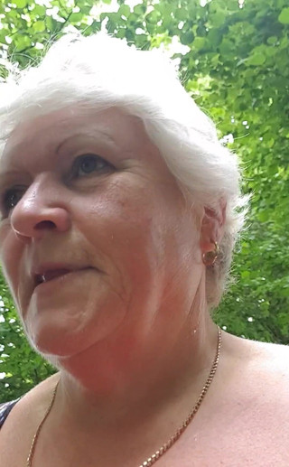 Uk Joolz: Znowu w lesie na mój spacer ... dołączyć do mnie?