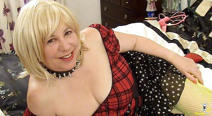 Dirty Doctors Clips: Soy tan escandaloso