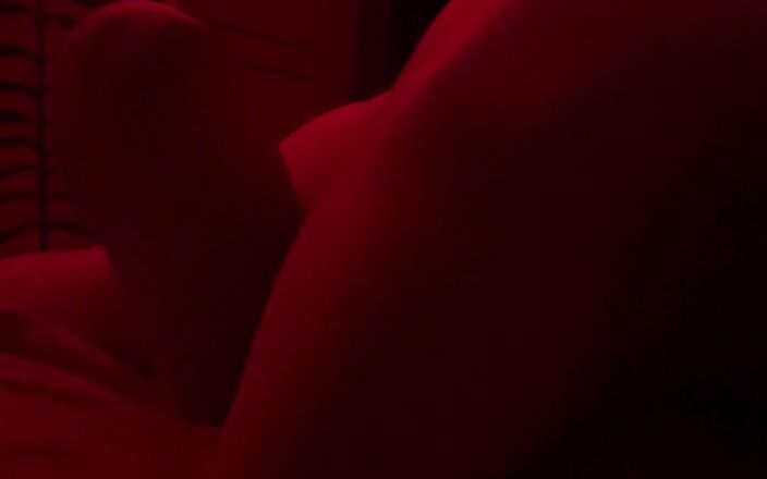HomeVideoLive: 友達は彼が大きなものを持っていると私に言いました、私のマンコはまだ準備ができていませんでした。