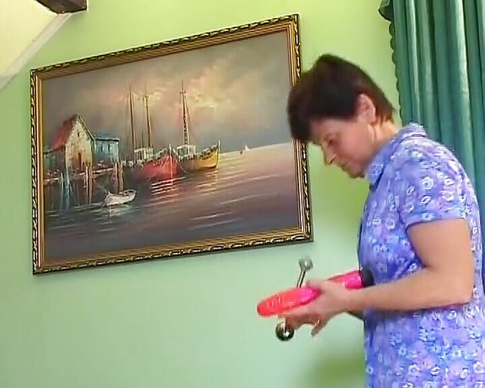 Porno kino: जर्मन नानी को किसी भी चीज से ज्यादा बड़ा लंड पसंद है