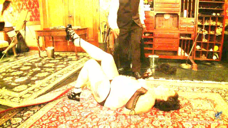 The Upper Floor by Kink: Linha fina entre arte e sexo 2 festa de brincadeira