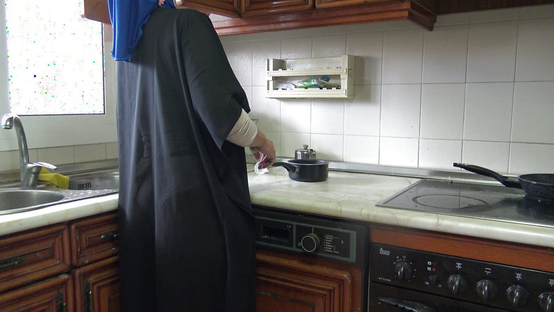 Souzan Halabi: 私のトルコ人の継母はドイツで最大の売春婦です