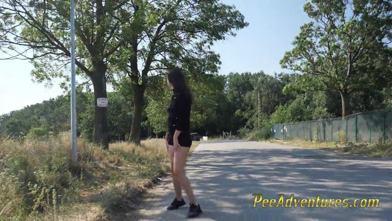 Pee Adventures: Pissing in my short shorts outdoor
