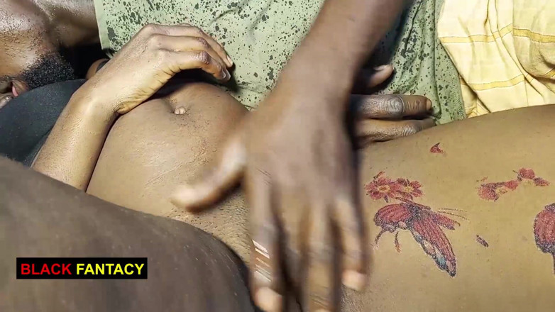 Black Fantacy: Aku pengen ngentot memeknya habis-habisan di klub malam