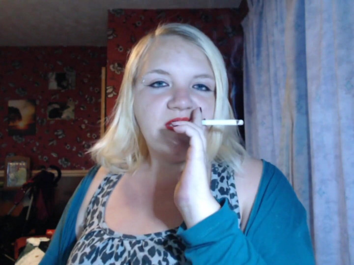 Akosti Rain: Let's smoke together