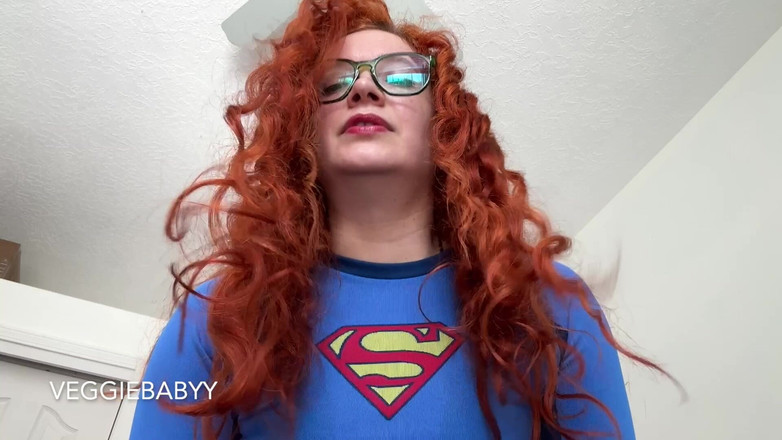 Veggiebabyy: Kötü süper kızın götüne tapma, sakso, sikiş ve güçsüz süpermen...