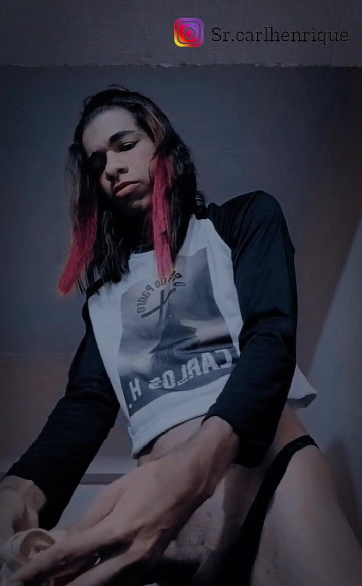 Carlos Henrique: Carlos Henrique profite de sa culotte