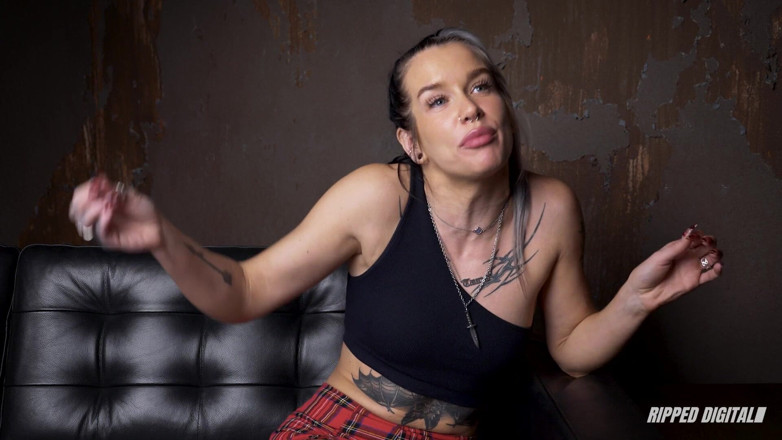 Ripped.Digital: Submissive Slut Juicy Dubz Discovers Pleasure of Nipple Torment