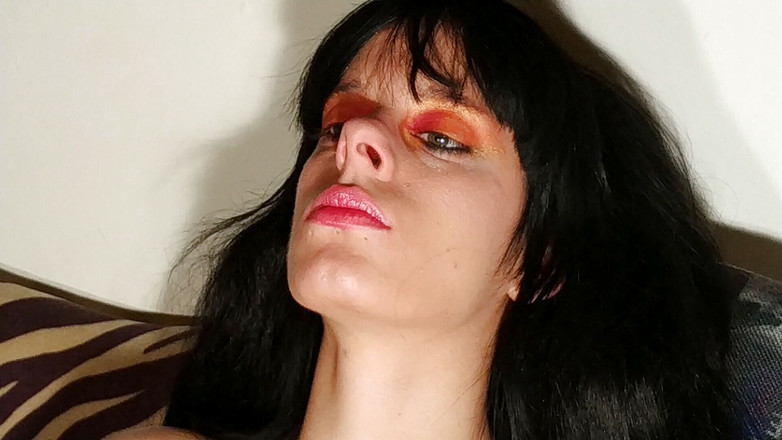 Beth Kinky: Bermain dengan hidung saya