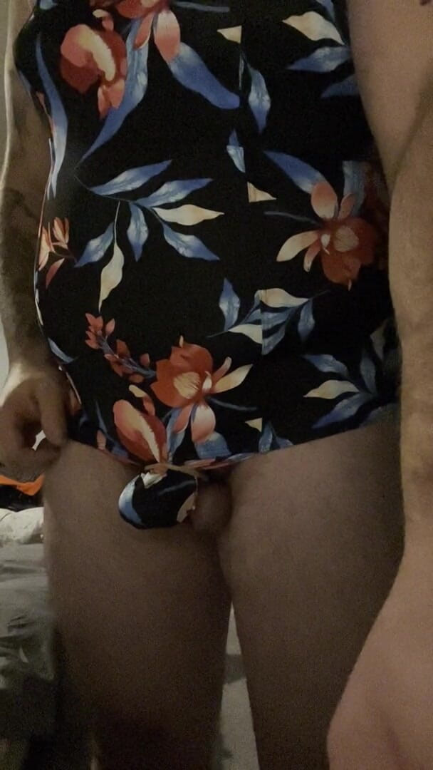 Shaun Cbt: Péro svazování s cross oblékáním přes svorky na bradavky, část druhá