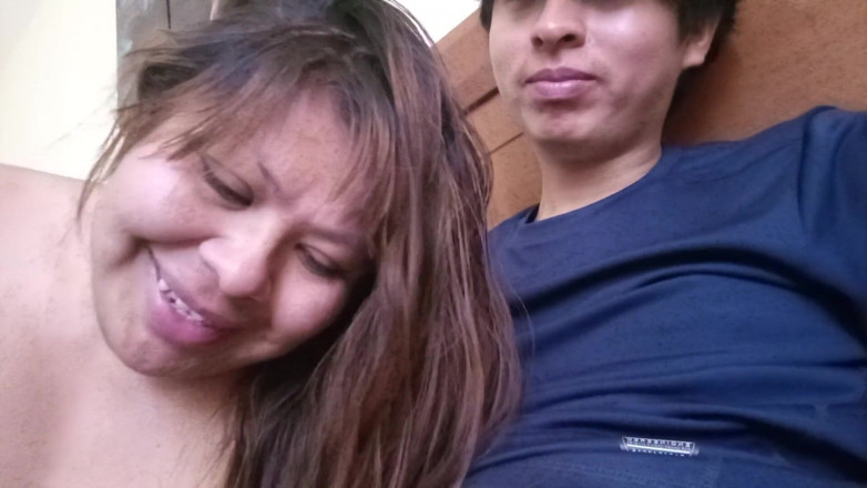 Moo DBOXXX: Mira a Esta Madre Soltera Que Conoci En Facebook, Es...