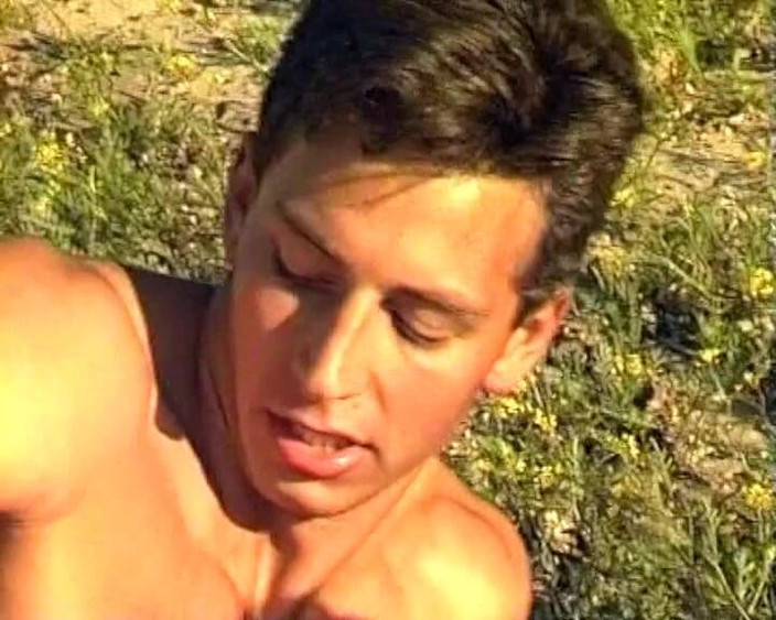 Hardcore German Club: Drobná německá stepsis hardcore šukání na pláži