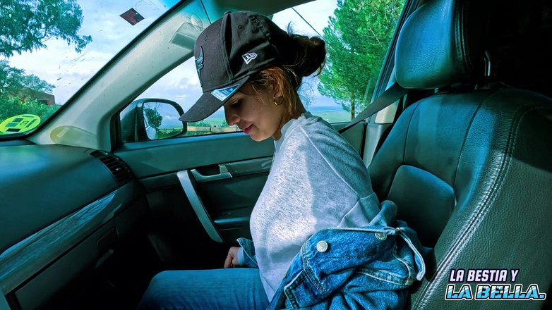 Labestiaylabella: Vreemdeling neemt me mee naar mijn huis in ruil voor...