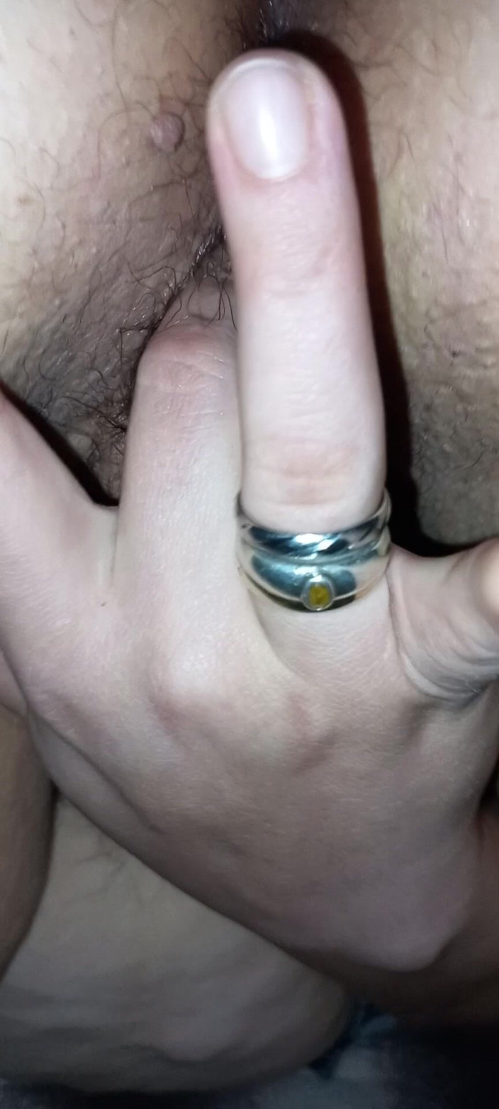 Trentic Videos: Una figa pelosa